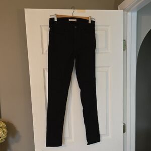 Levi's 711 Skinny Jeans in Black